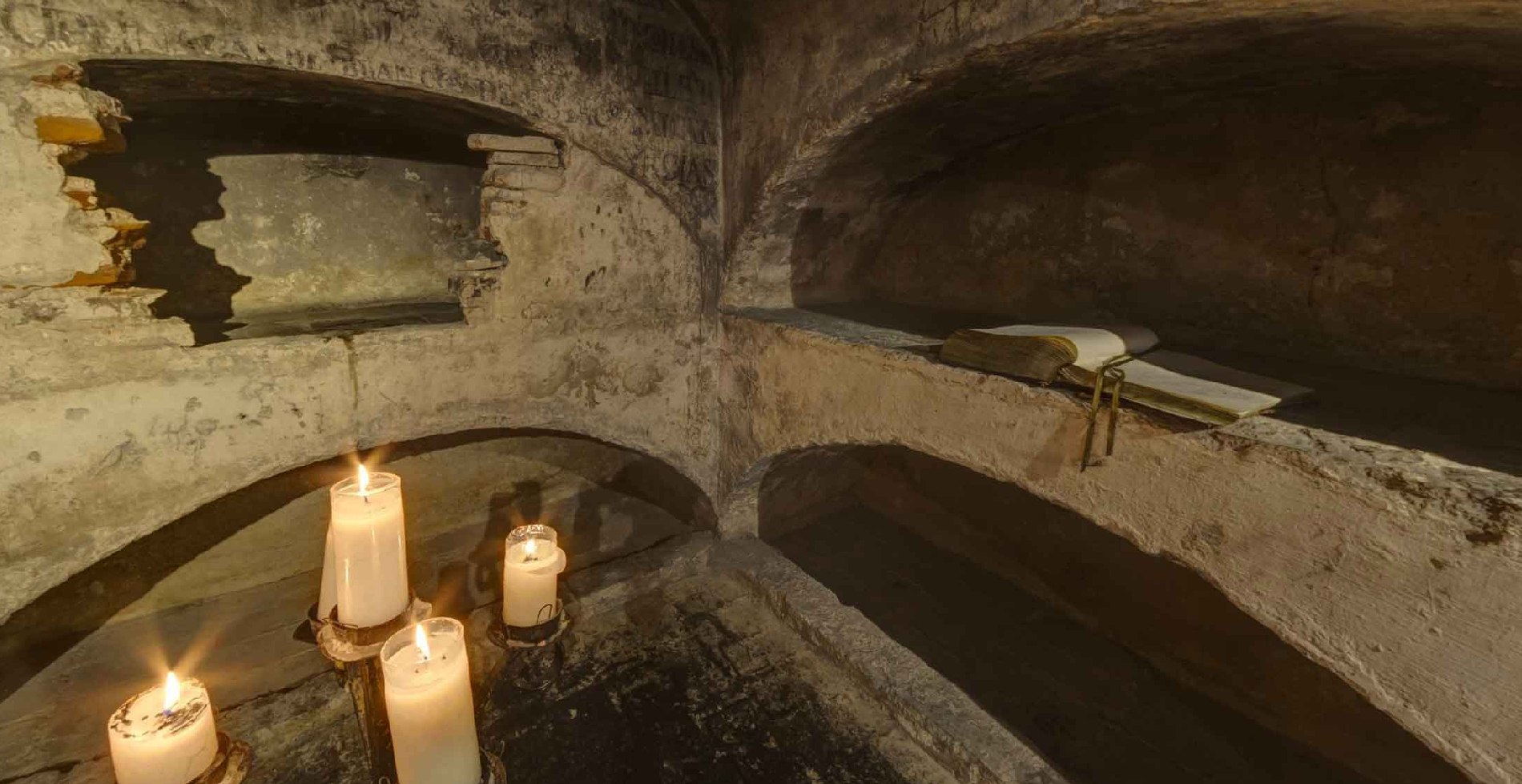 la cripta hotel santa clara