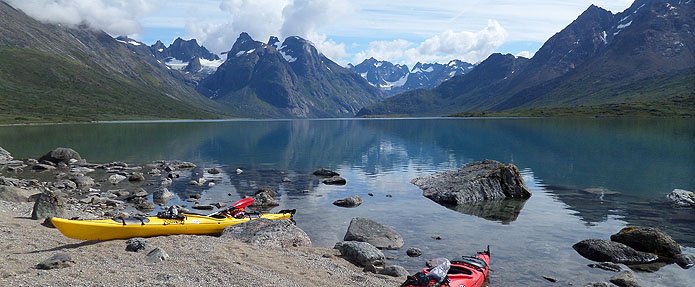 KAYAK Y TREKKING EN EL FIORDO TASERMIUT - Tierras Polares